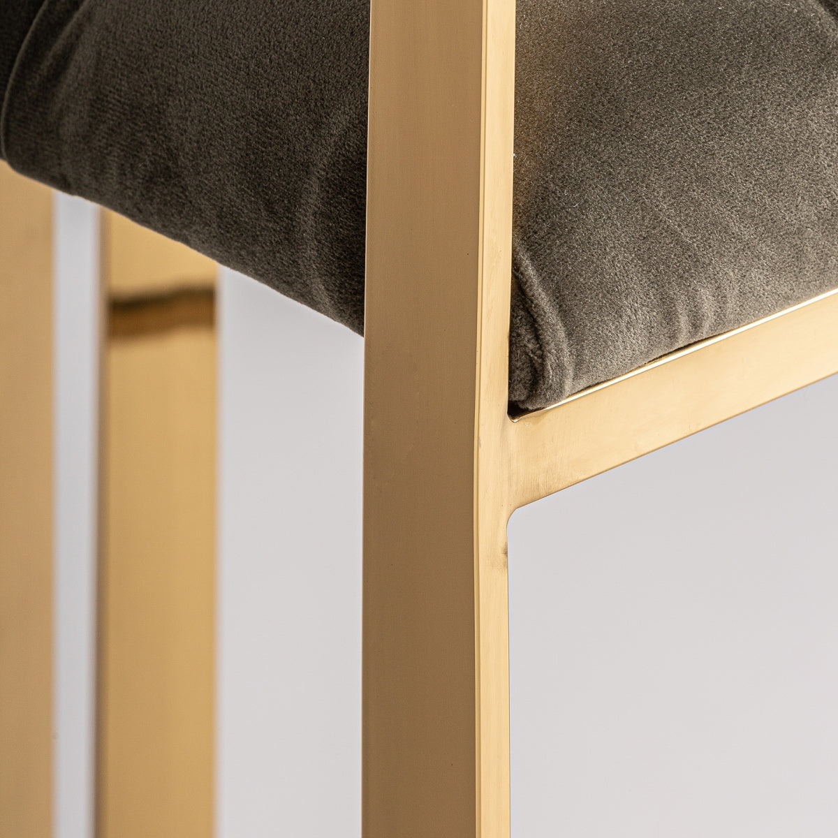 Chaise de bar en laiton et velours marron