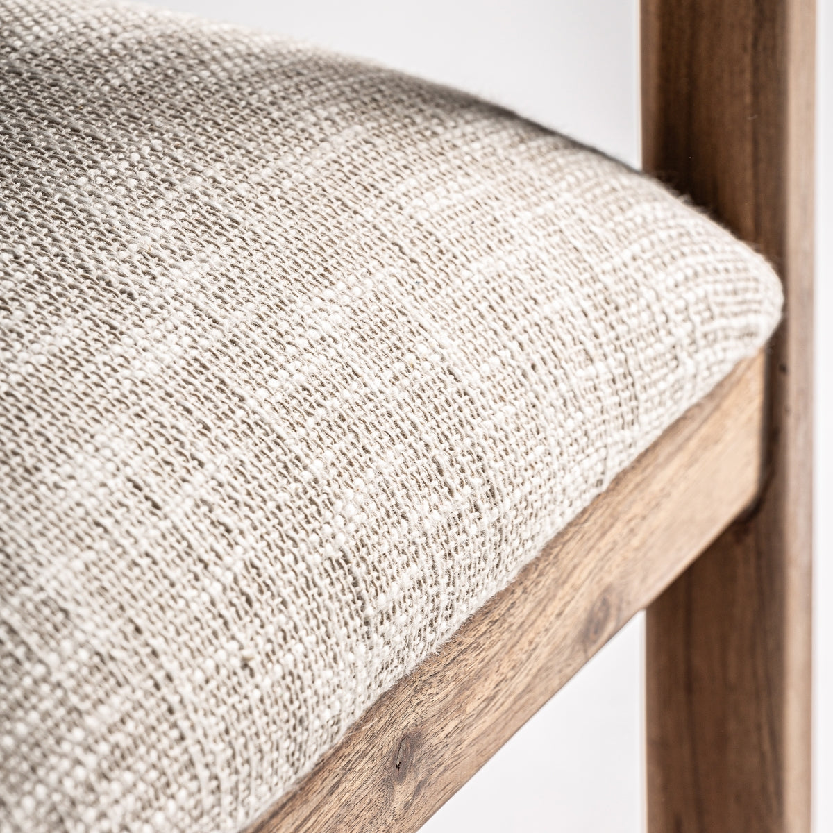 Fauteuil en tissu sable et fibre de chanvre