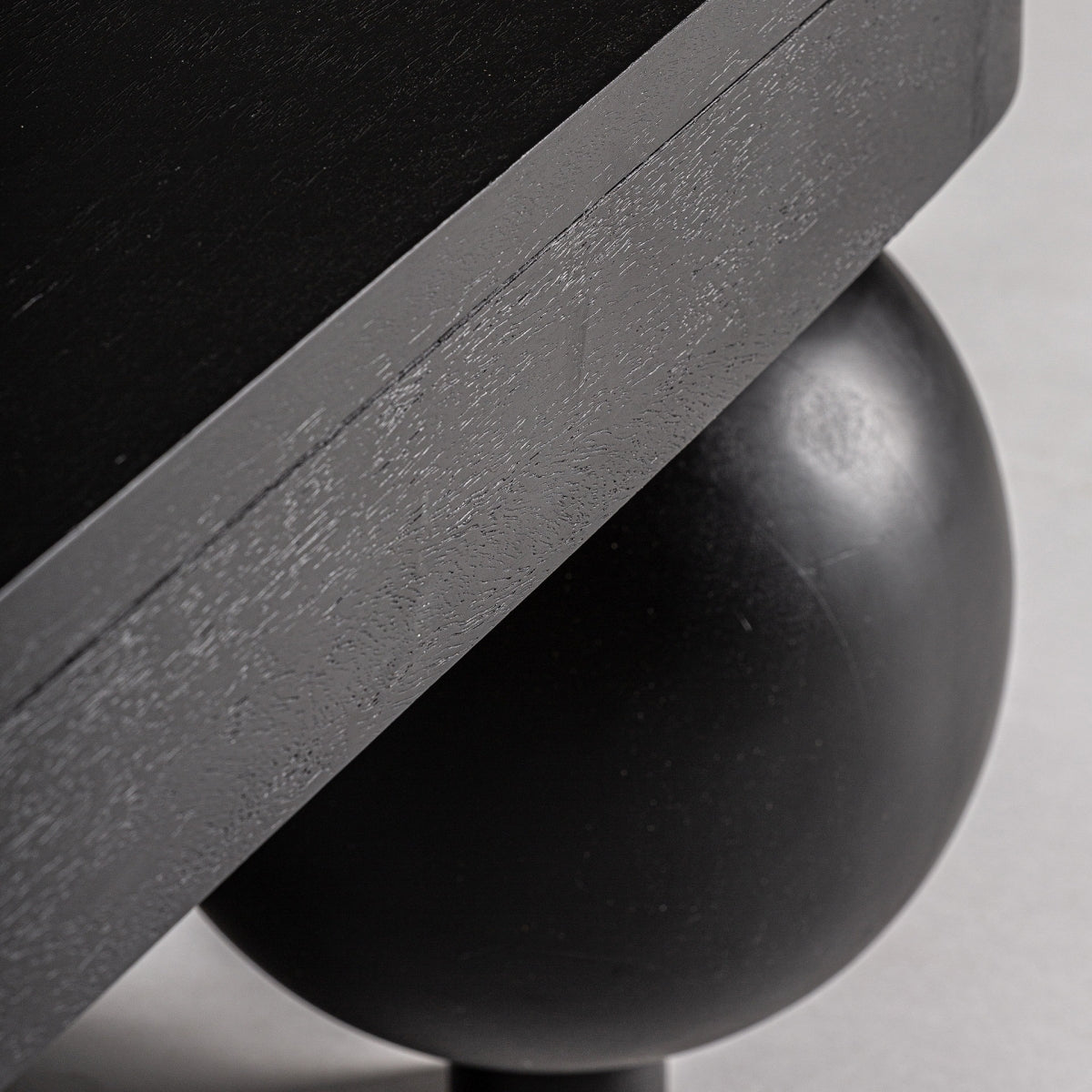 Table basse en manguier noir