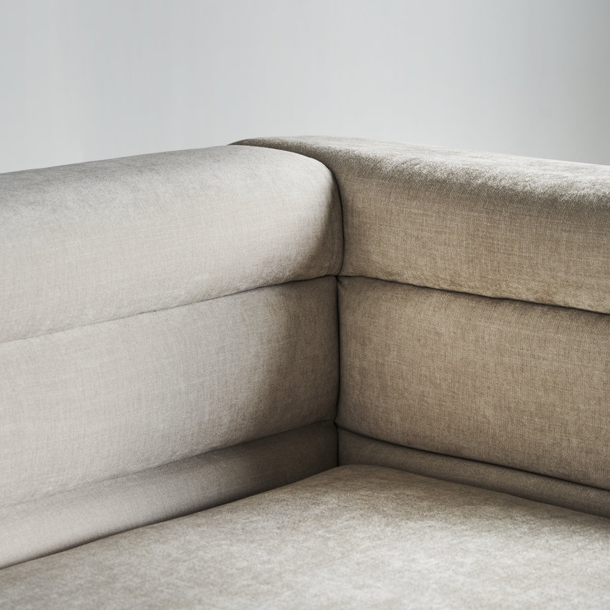 Canapé 3 places en tissu gris clair