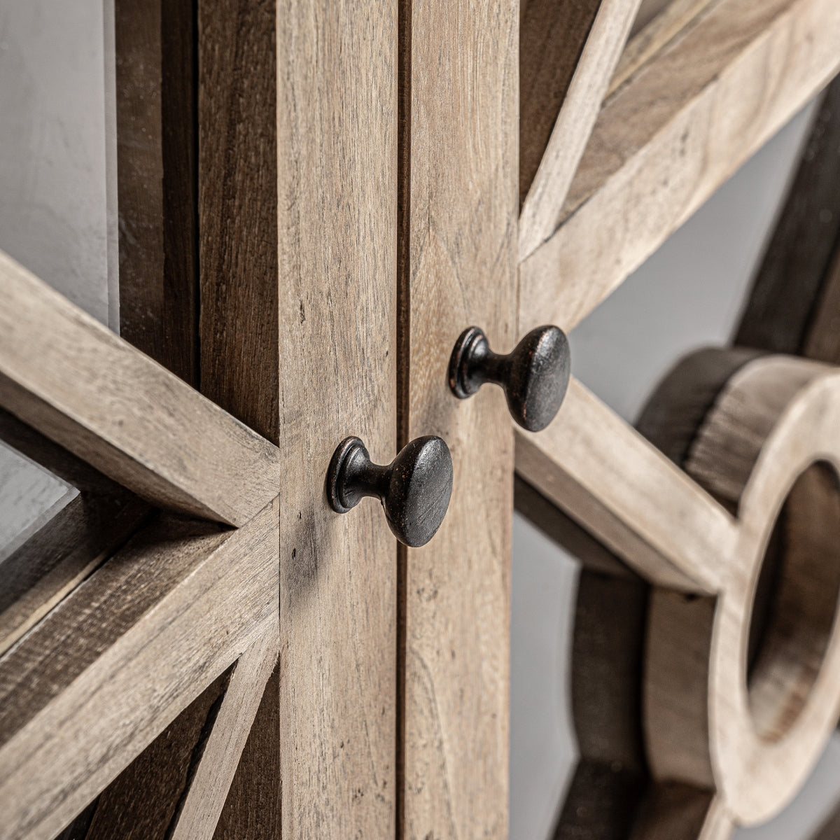 Vitrine en bois d'orme marron