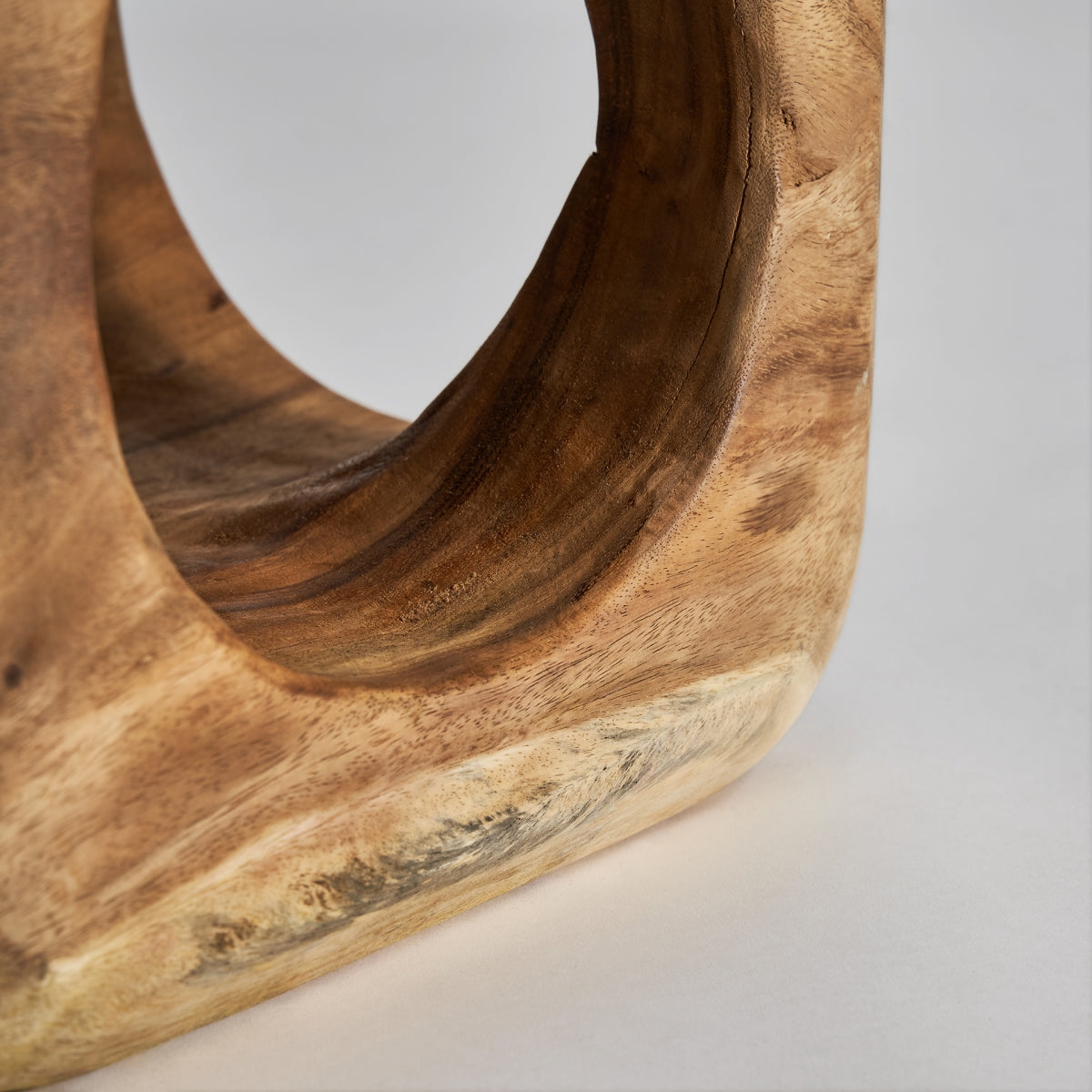 Table d'appoint en bois de suar