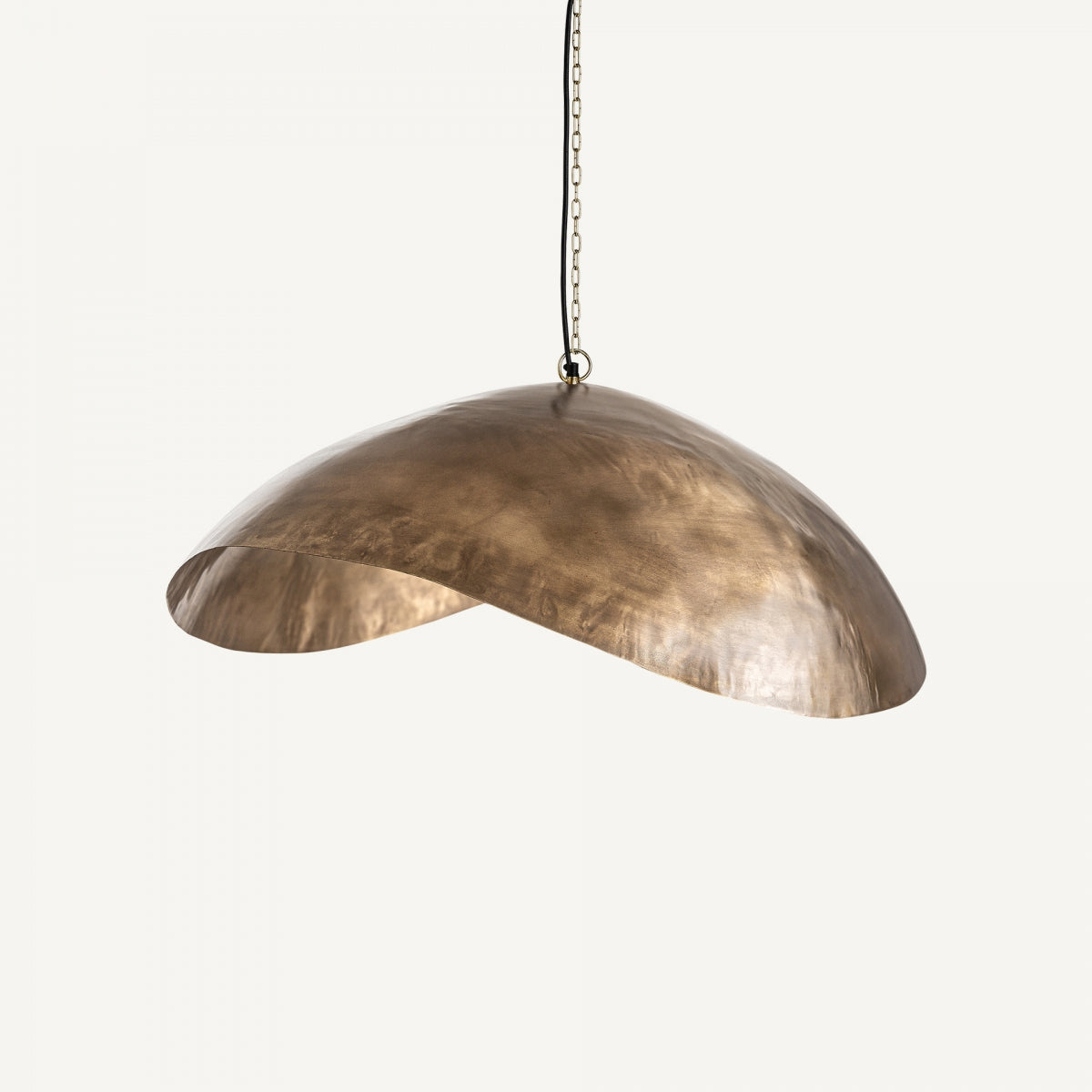 Lustre en laiton vieilli