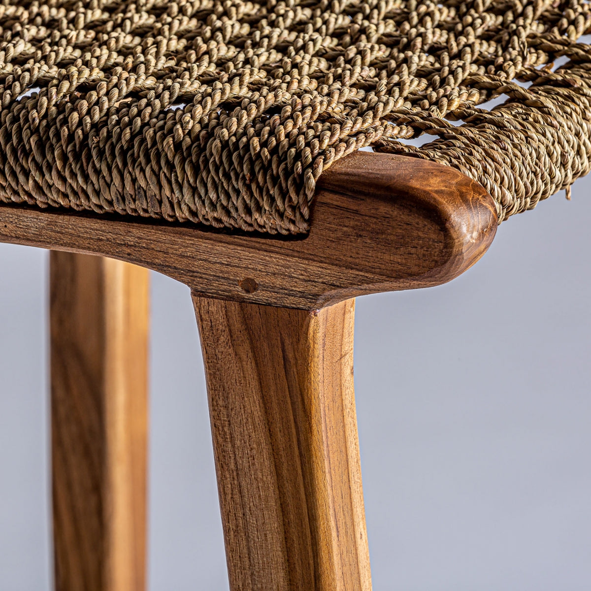 Chaise de bar en bois de teck
