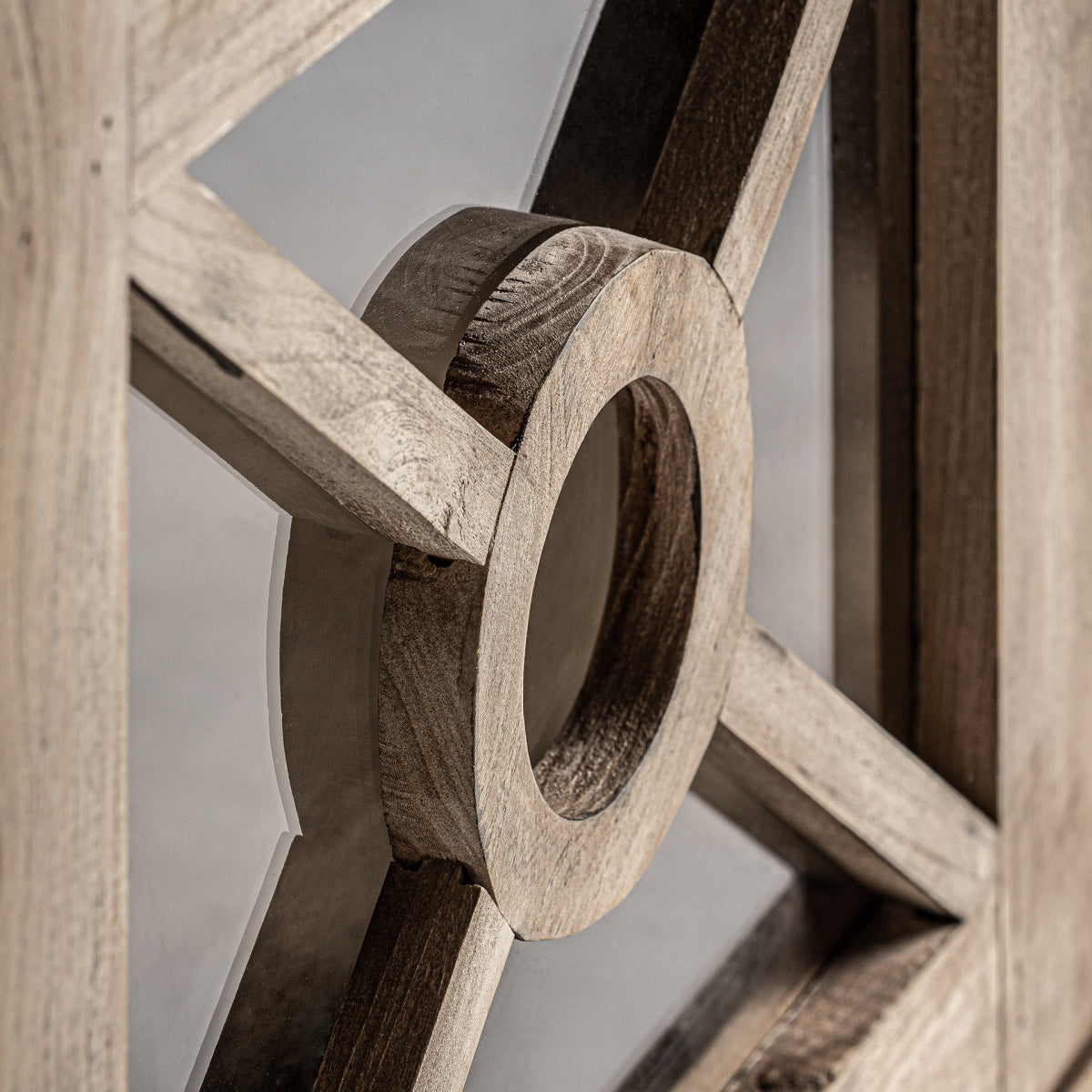 Vitrine en bois d'orme marron