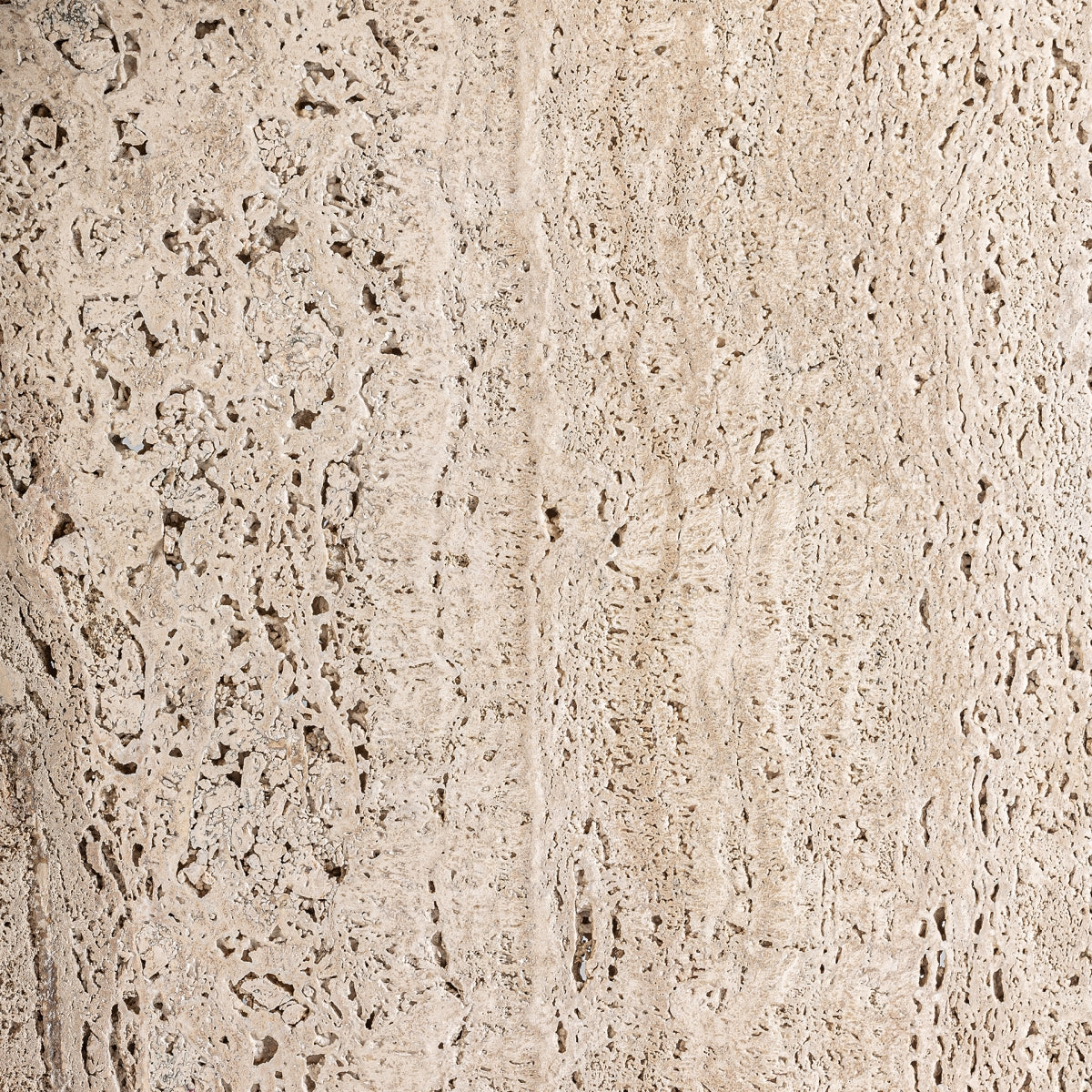 Table d'appoint en travertin beige